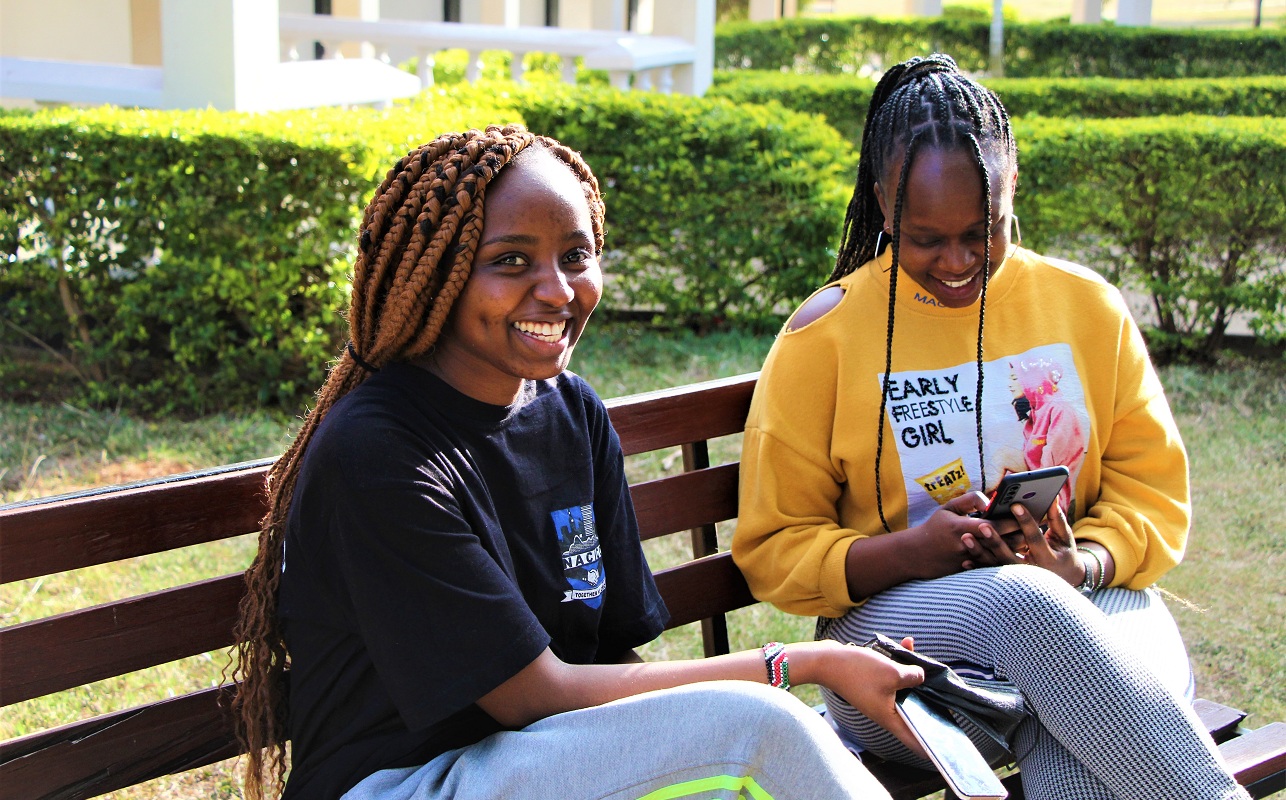 Very_Happy_Students_at_PAC_University