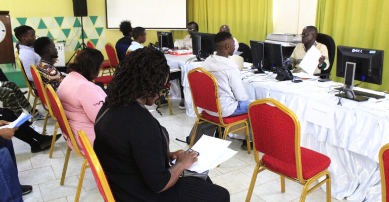 New Students Report to PAC University